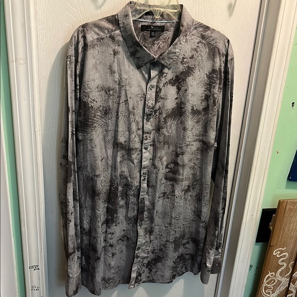 Marc Anthony Gray Casual Button Down Shirt with Distressed Pattern - Picture 1 of 5